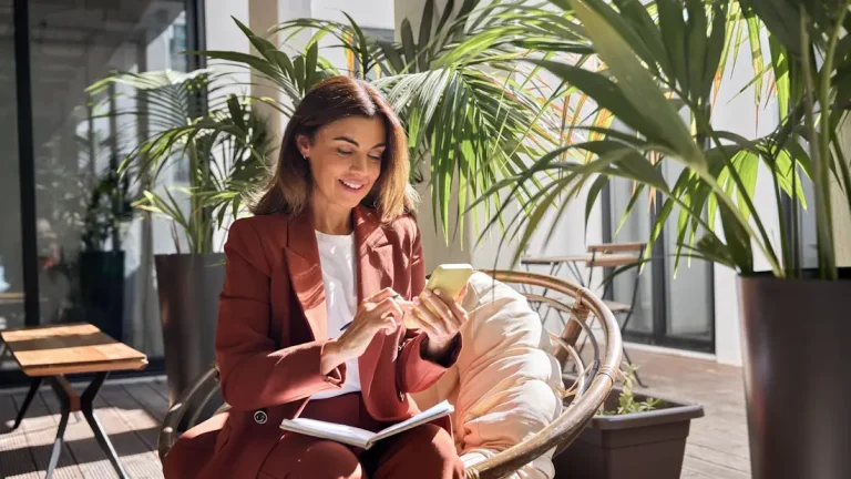 Mobile Banking Simplified: Seamless Finance from Anywhere